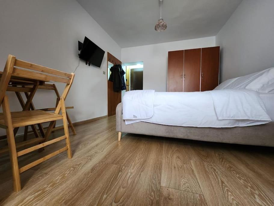 Andi'S Place-Comfy Studio-City Center Tirana Eksteriør billede